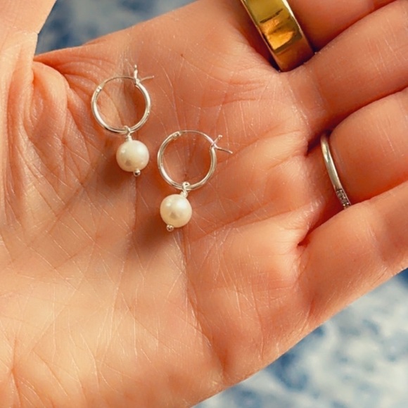 Freshwater Pearl Sterling Silver Huggie Hoop Earrings - Picture 4 of 12